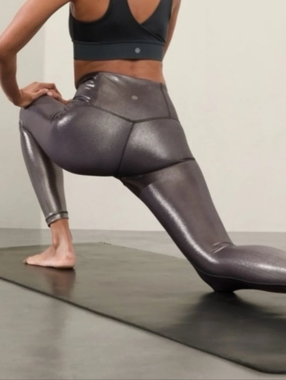 Athleta Silver Metallic Leggings Yoga Pants Large - Picture 3 of 9